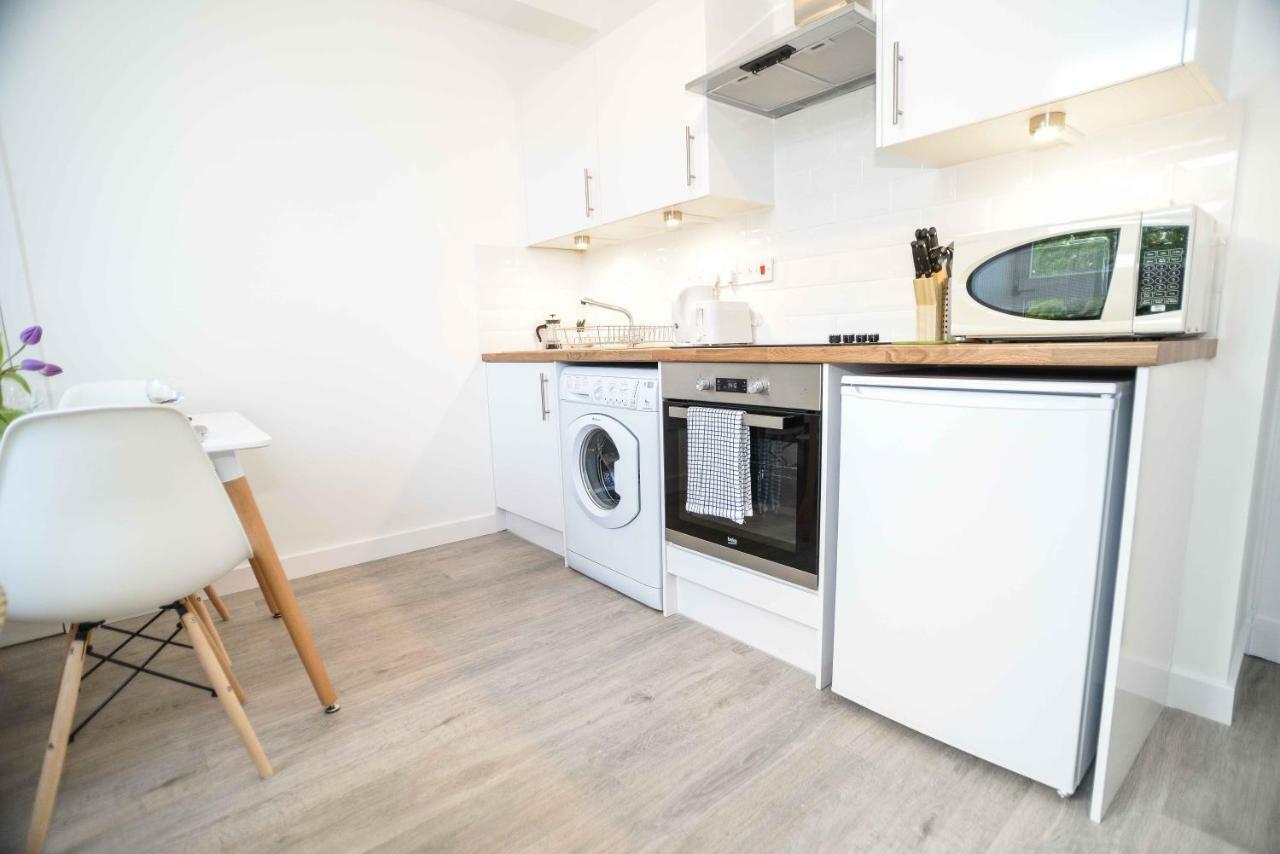 Stafford Modern Apartment แอเบอร์ดีน ภายนอก รูปภาพ